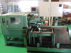 NC内ネジ加工機